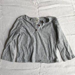 Ruum girl’s 2T grey Henley shirt EUC